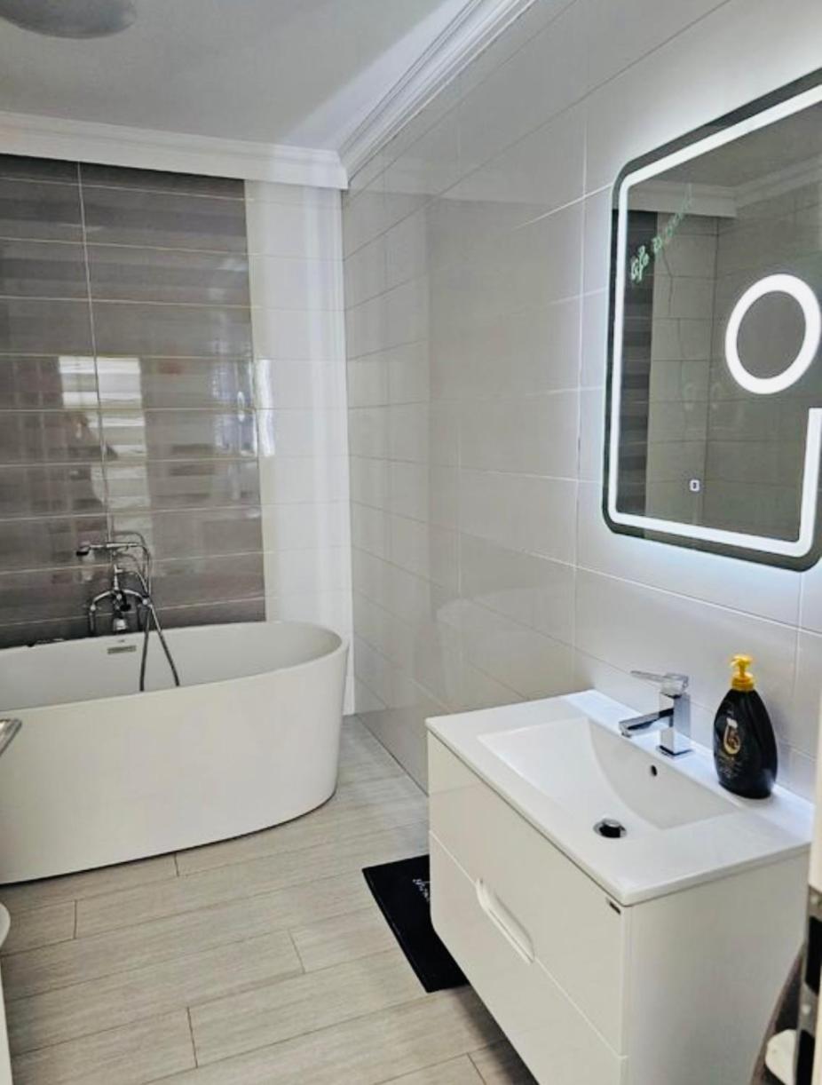 브라쇼브 Segovia Apartament 2 아파트 외부 사진
